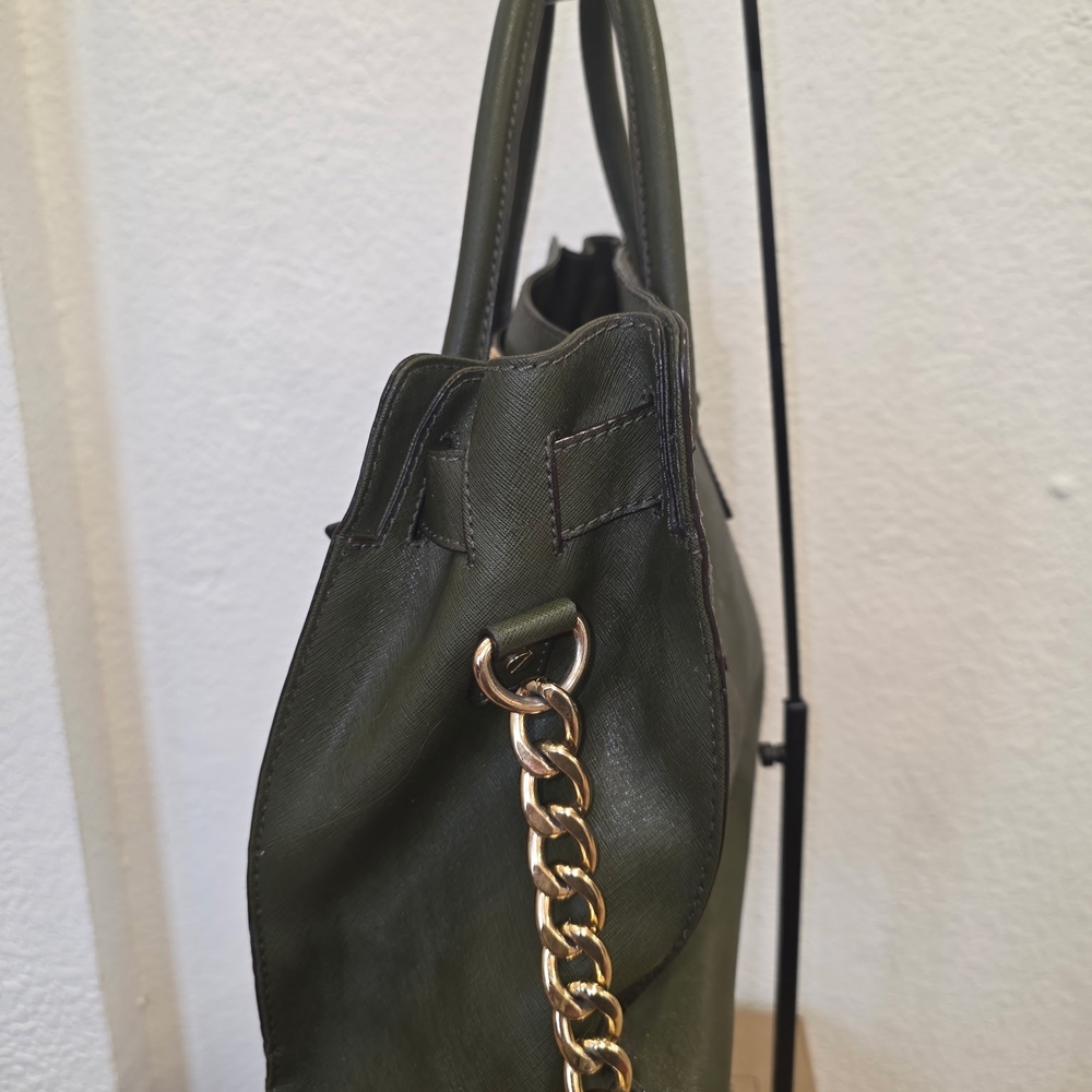 Michael Kors Hamilton bag In Olive - Picture 5 of 8